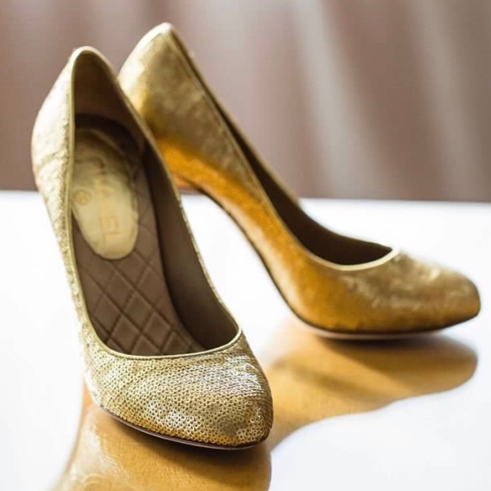 WORN ONCE Chanel Gold Sequin Pumps